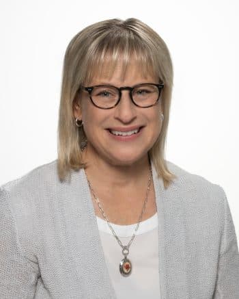 Photo of Rachel Chernos Lin